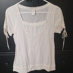 Chic Cream Blouse with Lace Accents